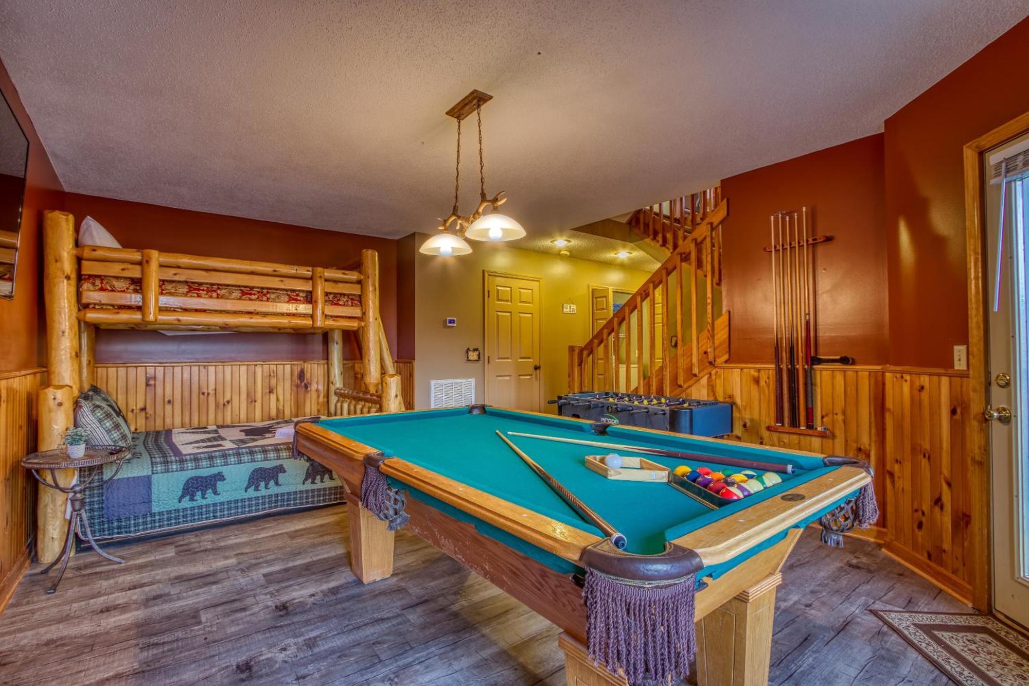 3 Decks, Mtn Views! Tree Tops By Honeybearcabins - Luxury Rain Showers, 3 King Suites, Xl Hottub, Fireplace, Bear Sightings Гатлінбург Екстер'єр фото